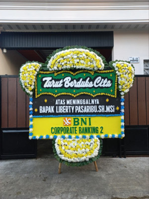 Papan Bunga Duka di Pasiripis
