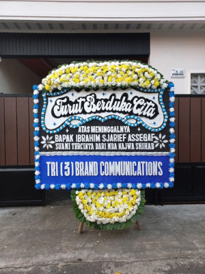 Papan Bunga Duka di Pasiripis